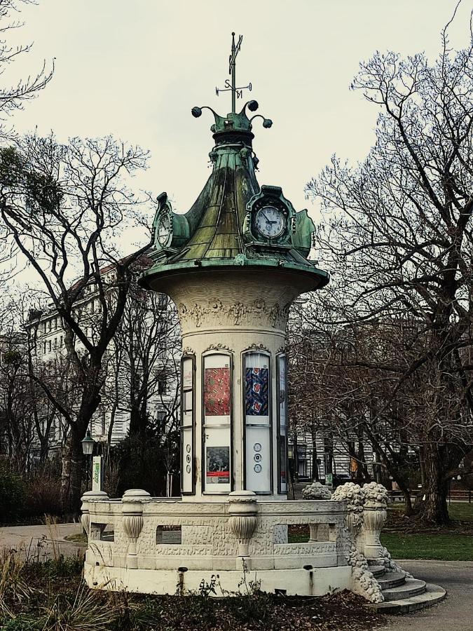 Central Mariahilfer Apartment 5 Min To The Schoenbrunn Palace And City Shopping Center Wina Bagian luar foto
