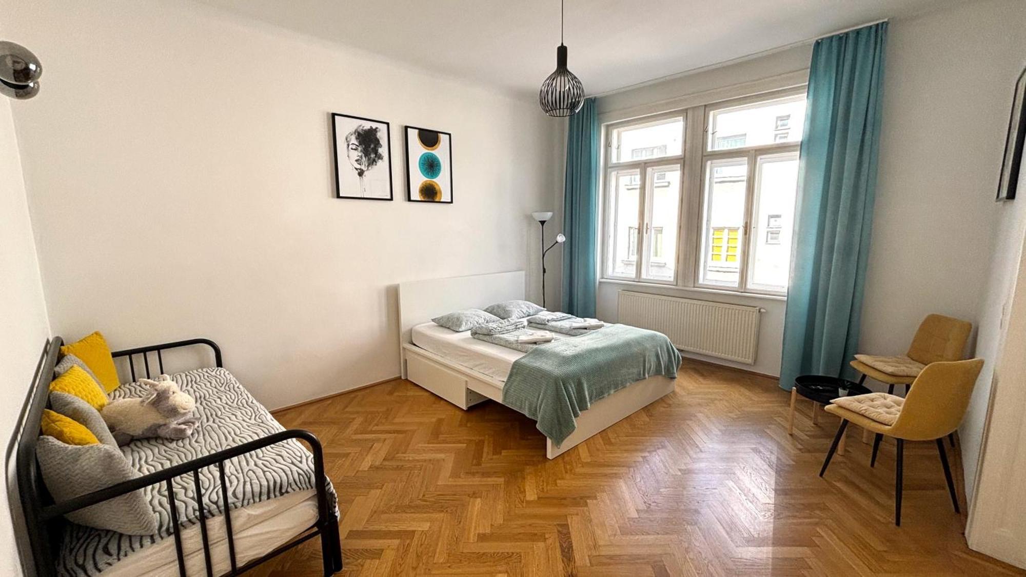 Central Mariahilfer Apartment 5 Min To The Schoenbrunn Palace And City Shopping Center Wina Bagian luar foto